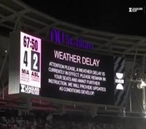 突然下大雨！联盟杯迈阿密vs圣路易斯因天气原因中断