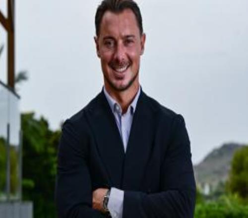 纽卡CEO：雅伊斯勒是最令人兴奋的少帅之一，他是纽卡完美人选