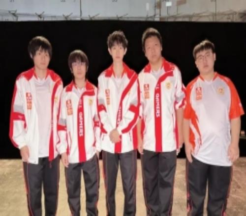 AG官方赛后发文：版本和阵容的改变总会让人有些手足无措