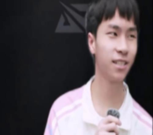 Wenbo：谢谢哥哥JKL的鼓励感觉一天比一天做得好