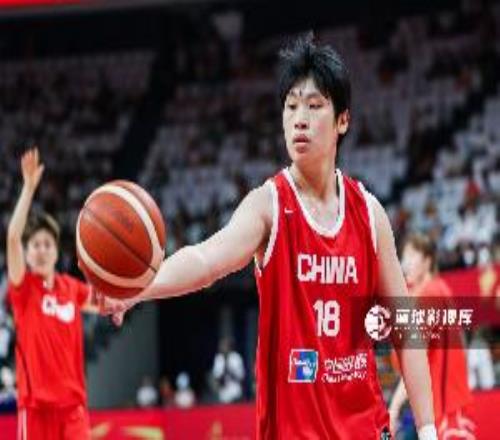 陈明伶：从澳大利亚打完热身赛回来后感觉自己的身体对抗变强了