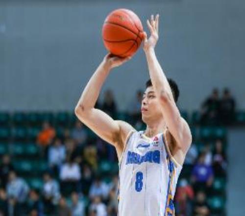 NBL长沙给方硕开出队史最高国内球员薪水双方沟通愉快一拍即合
