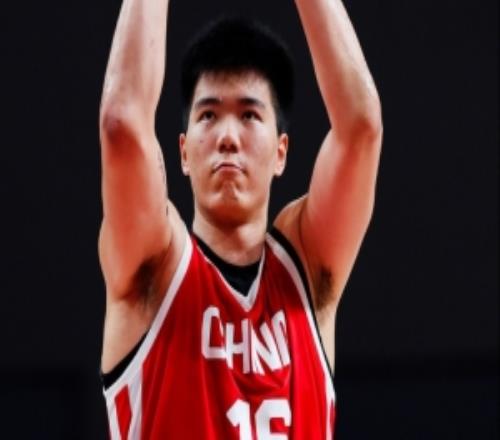 媒体人：能里能外是焦泊乔的特点他只是需要一个合适的爆发时机