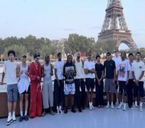 戈贝尔豪横！华子领衔的“观光团”光球员就13人已经呆一周了