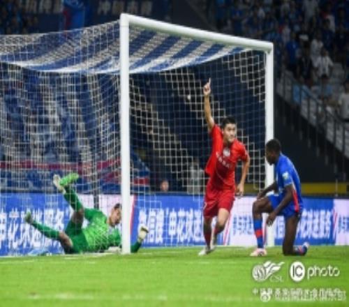 河南俱乐部彩陶坊14上海申花钟义浩破门