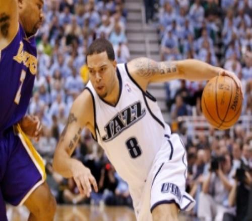 德隆威廉姆斯：NBA速度变快了若年轻十岁能场均送十几次助攻