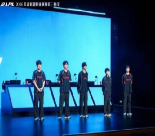 LPL分享JDG赛后返图：整备再航，心向朝阳，期待下一场发挥