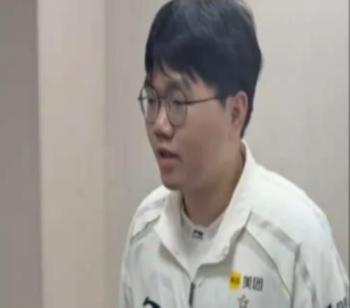 IG分享对阵NIP视频预热：隔壁班来了个靓仔！