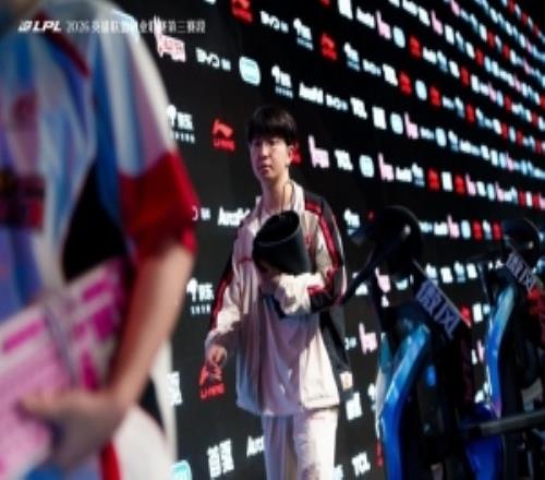 LPL分享WBG赛后返图：放平心态，再接再厉，期待后续发挥
