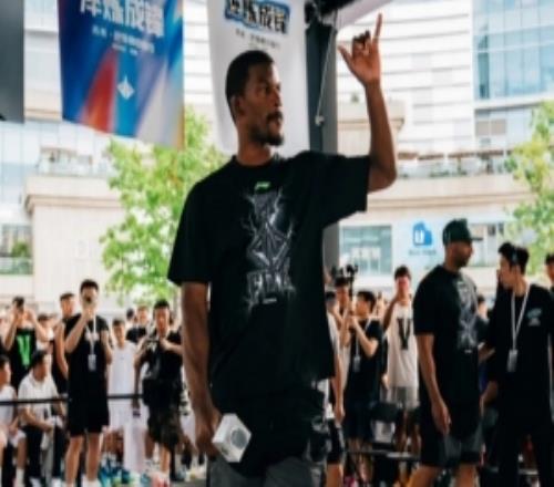 第二天行程结束！巴特勒更新社媒：成都第二天打卡完成！