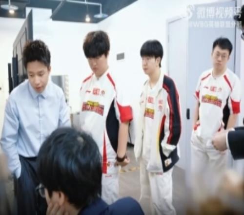 WBG发布赛场VLOG：纵揽胜果而前路暂歇，砺刃蓄锐以待来日