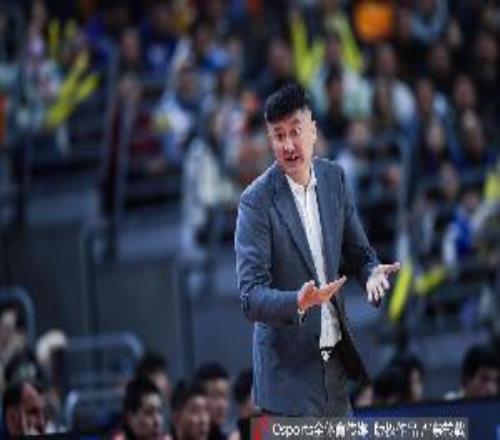 记者：徐昕在广州闪耀或是杜锋离任广东男篮主帅的最后一根稻草