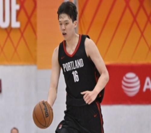 雅虎记者：杨瀚森免战亚运专注NBA避免分心这对开拓者也是好事