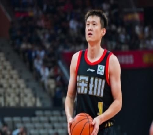 CBA官网更新联赛自由球员名单：新增周鹏&鄢手骐&赵岩昊