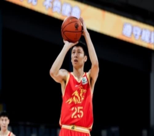 效力广厦11年！赵岩昊总出场&三分&抢断队史第2总得分队史第4