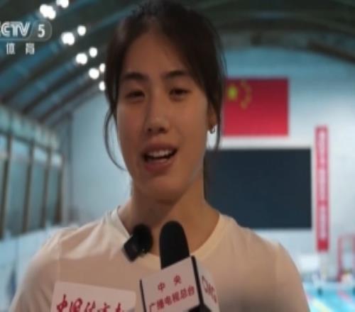 张雨霏：亚运会多少有一些压力，改变训练方式后希望能游出好成绩