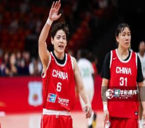 差距不小！中国女篮上半场三分11投仅2中美国队19中7