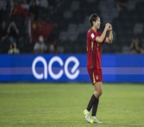 足球报：邵子钦参加欧冠延迟归队，亚运小组赛后与中国女足会合