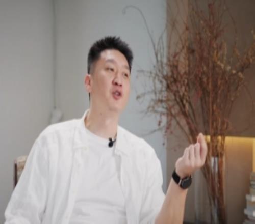 05年9810大胜沙特！孙悦：下半场只丢4分唐正东丢2罚被尤纳斯骂