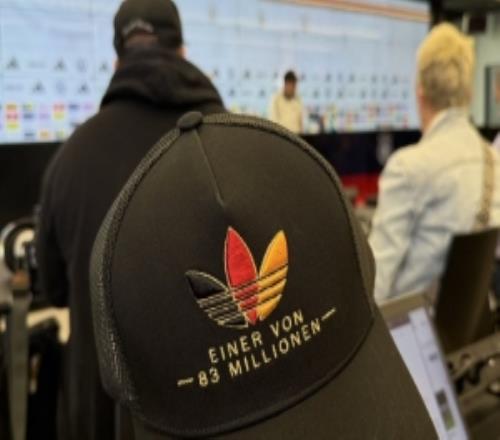 克洛普：我想把这面德国国旗赢回来，不想让人以为挥舞它时有误差