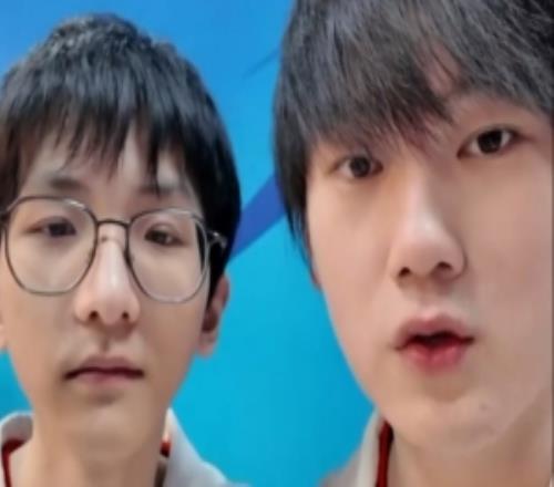 晋级天下赛JackeyLove采访队友，Zhuo：想看我掉小珍珠吗