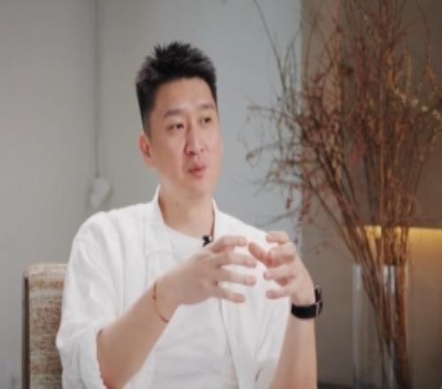 孙悦：昔时闵指导让我多得分我说体能就这么多他让陈磊防朱芳雨