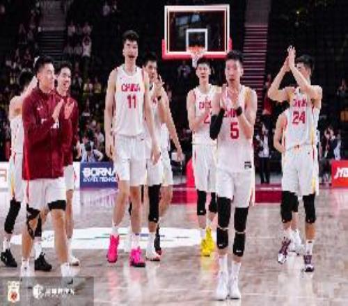 再补一刀！角逐最终比分为中国男篮7797日本中国男篮被扣一分