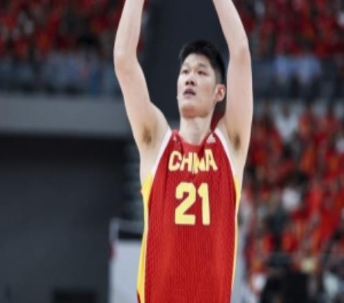 羊城晚报：中国男篮在战术上完全处于被动场上队员显得有些无奈