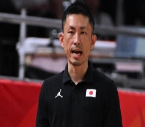 媒体人：亚洲篮坛的竞争早已不止球员天赋教练培养同样关键