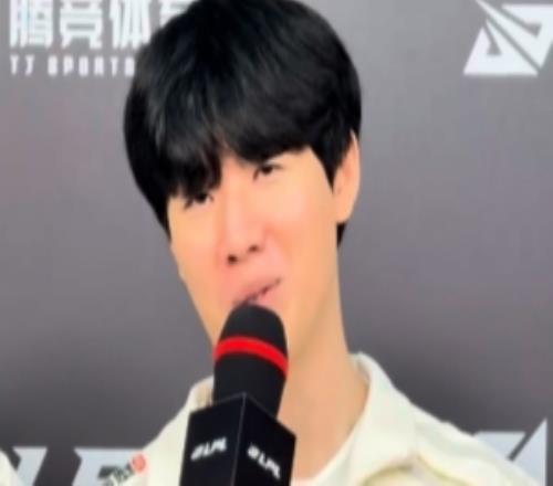 TheShy：选择回归前的思量较量多，选择回归后把精神放在这段历程