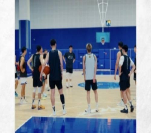 宁波富邦男篮晒一样平常训练：坚持向上的实力