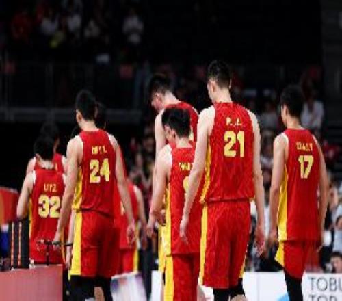 媒体人：摔倒谷底的伊朗男篮在中国男篮的资助下重拾信心