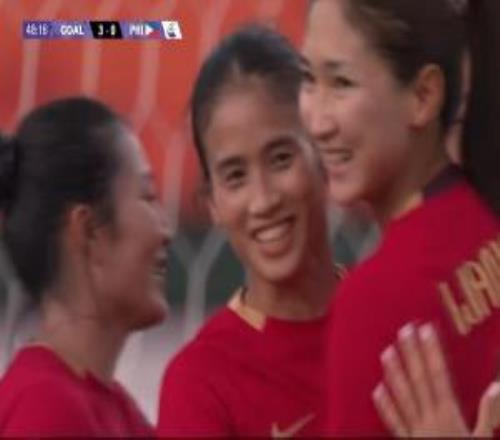 中国女足30领先菲律宾女足！王霜传中&李晴潼做球，陈巧珠破门