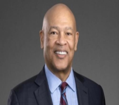 快船暂时CEO吉布森是球队资深季票持有者结业于哈弗和密歇根大学