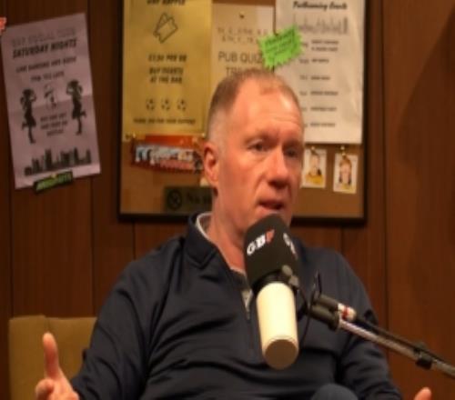 斯科尔斯：没想到亨德森还在英超首发，他这把年岁分分钟真相毕露
