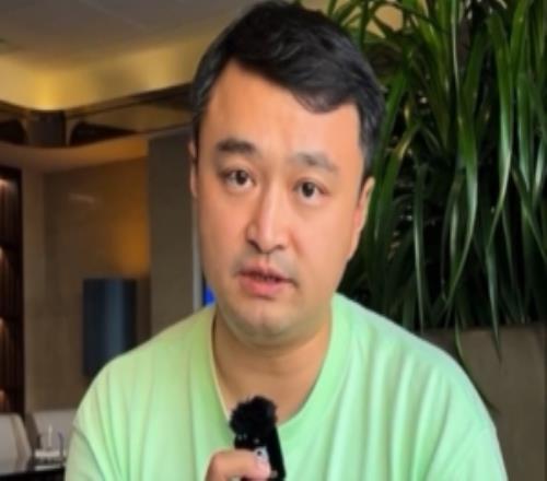 媒体人：上海男篮已经放弃霍姆斯确定签下麦基作为大外援
