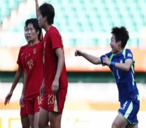 无缘铜牌！中国女足01韩国女足第4收官女足4分钟丢球王霜中楣