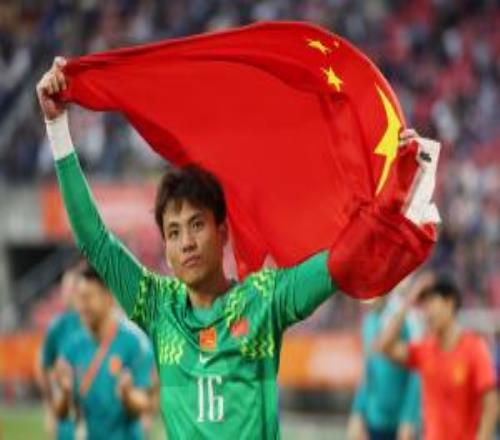 亚运摘铜！U23国足点球大战力克乌兹别克李昊两扑点王钰栋世界波