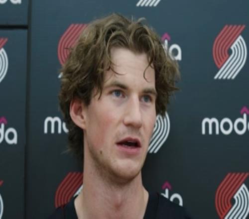 小杨竞争对手！卡尔森谈个人风格：不只会拉开空间运动能力也强