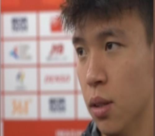 王钰栋：背身被顶到腰很疼，点球很有信心，相信李昊和罚球的队友