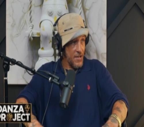 德隆蒂：家人不需要我的钱但我偏要给而我挣的钱根本不够这样花