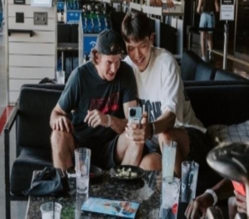 开拓者媒体人：卡尔森太瘦弱杨瀚森至少身体在线他是意识上的事