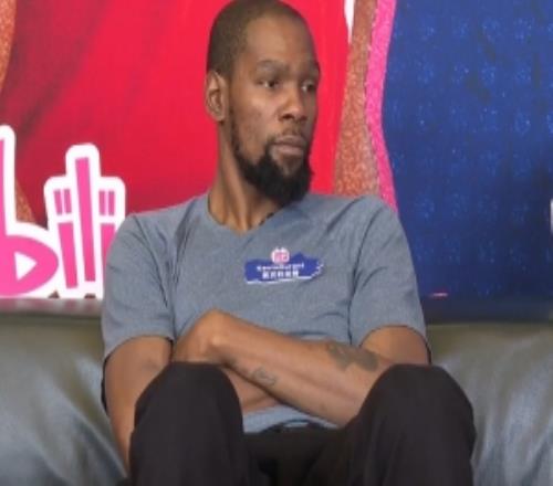 KD：2019总决赛勇士没人逼我复出这是我自己做的决定&我从不后悔