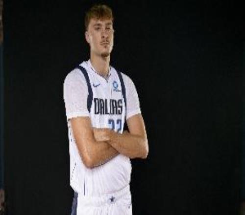 手感不佳！弗拉格半场7投1中得到7分2篮板4助攻2抢断&正负值7