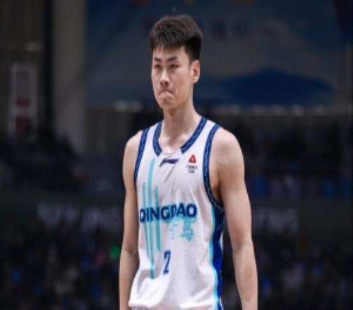 外线够准！王睿泽4记三分球拿下15分1板2助1断1帽正负值+19最高