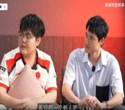 369：HongQ是比较看好的新人karsa：JDG缺大哥