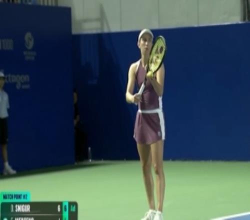 梅尔滕斯02斯尼古尔，止步WTA1000武汉网球公开赛女单首轮