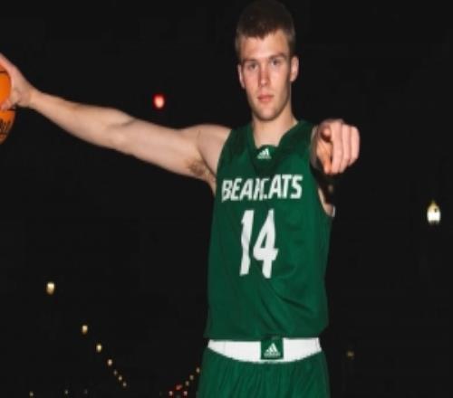 斯特尔茨：高中没收到任何NCAAD1邀约两年前还在打NCAAD2