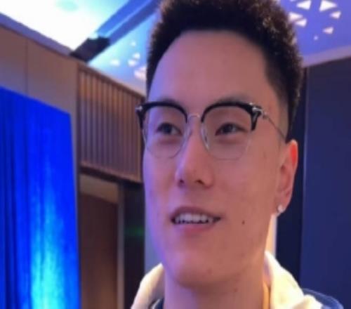 李弘权：身体状况只能说良好新赛季从零开始&有信心完成既定目标