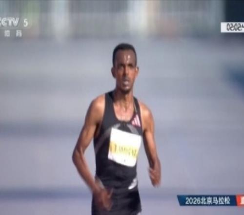 北京马拉松：托拉破赛会纪录夺冠，中国选手李大林排名第四